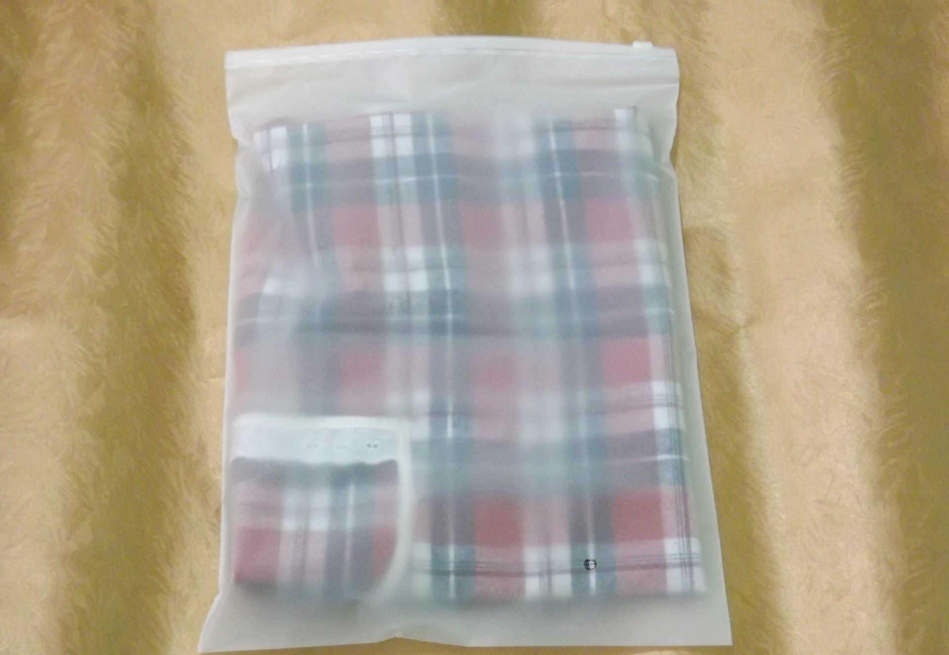 秋季服裝袋子